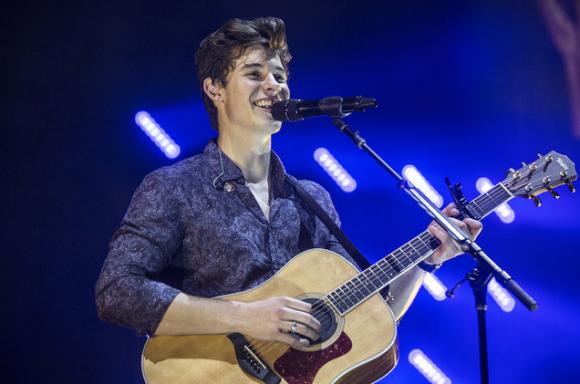 Shawn Mendes at Moda Center