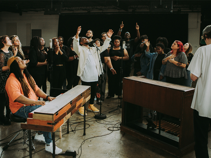Kingdom Tour: Maverick City Music & Kirk Franklin at Moda Center