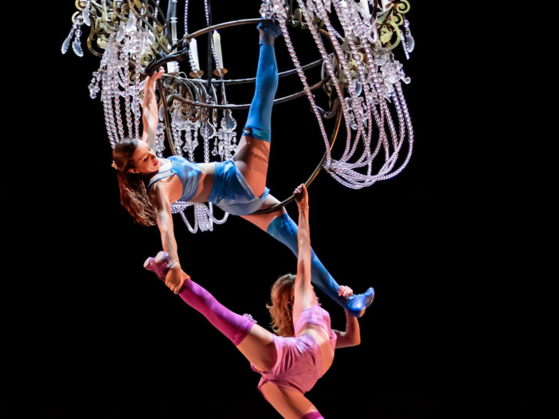 Cirque Du Soleil - Corteo at Moda Center
