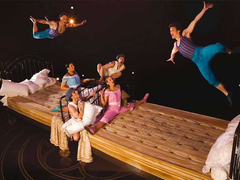 Cirque Du Soleil - Corteo at Moda Center